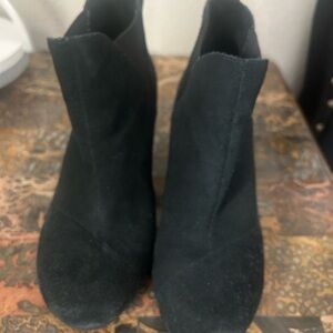 Toms Elegant Black Women's Ankle Boots